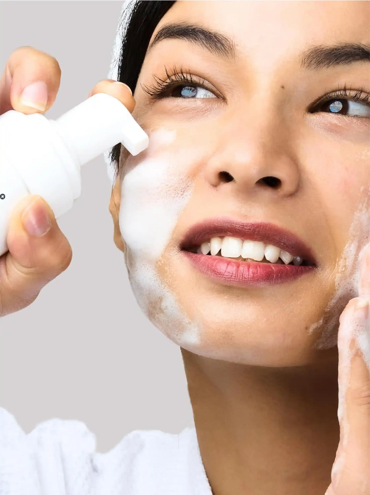 Hyaluronic Acid Foaming Cleanser